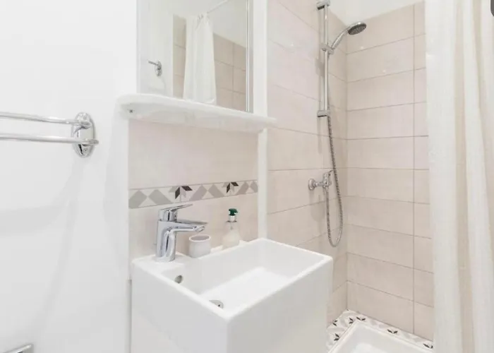 Apartament Relax - 9 Min Sanctuaires - Renove & Equipe - 3 Couchages Lourdes